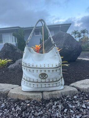 Sharif 1827 White Leather Studded Hobo Bag Gold Hardware Multi Zip Pockets